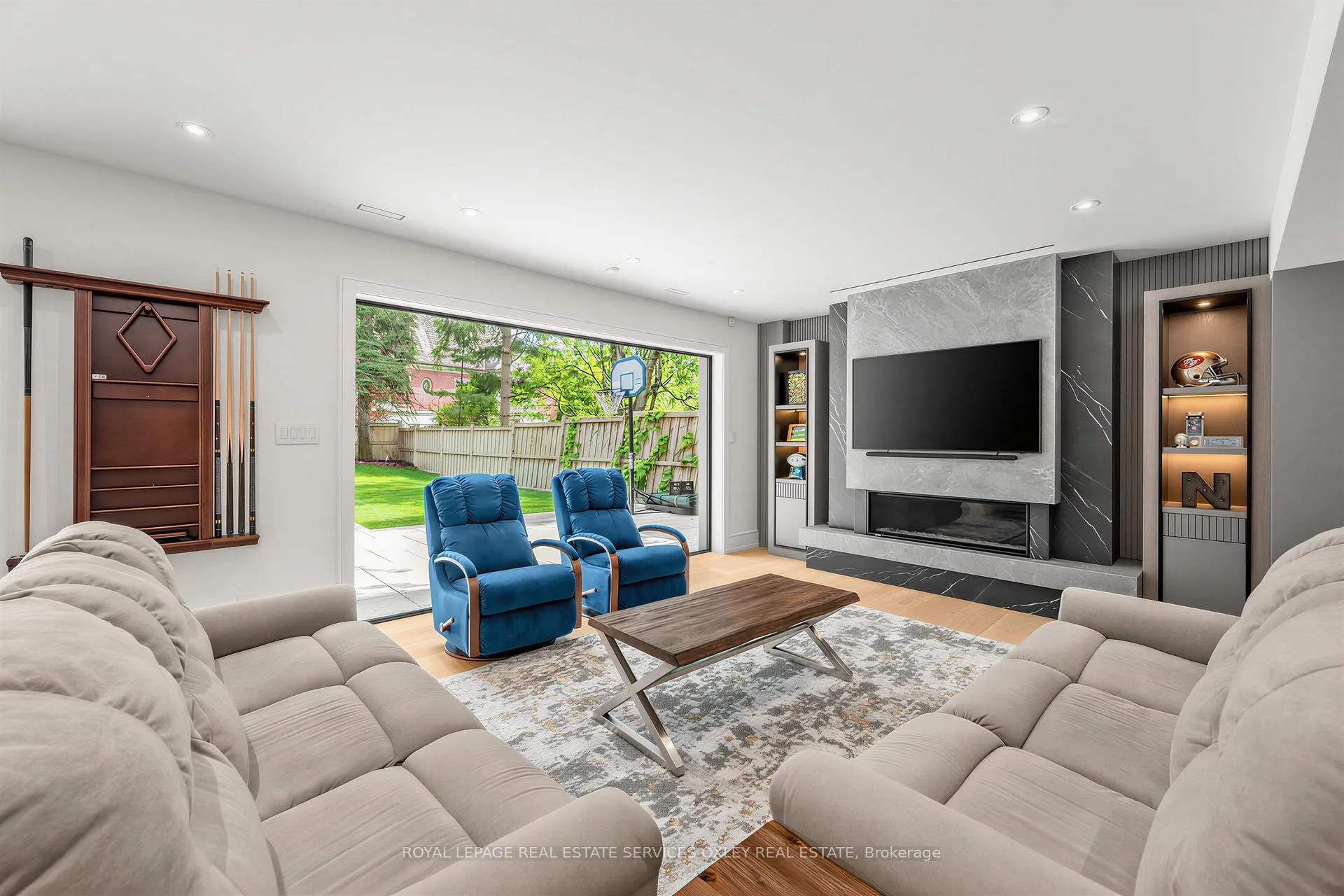 Photo 18 of 7 Stratheden Road, North York, Bridle Path-Sunnybrook-York Mills — HOMEH