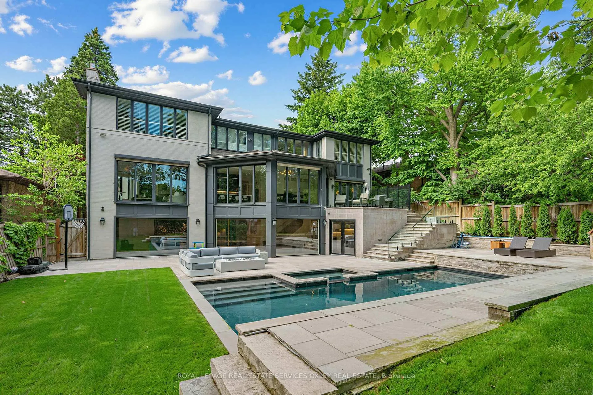 Photo 27 of 7 Stratheden Road, North York, Bridle Path-Sunnybrook-York Mills — HOMEH