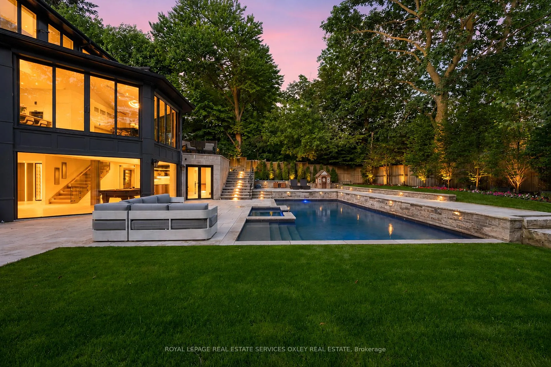 Photo 28 of 7 Stratheden Road, North York, Bridle Path-Sunnybrook-York Mills — HOMEH
