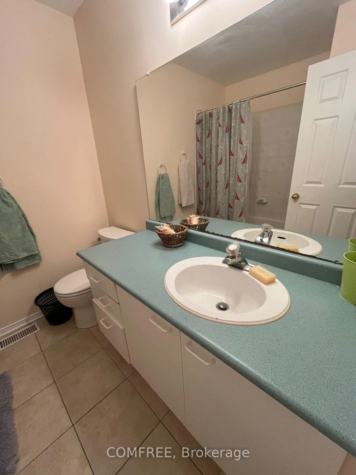 Photo 9 of 2215 Saturn Crescent, Ottawa, Fallingbrook/Gardenway South — HOMEH