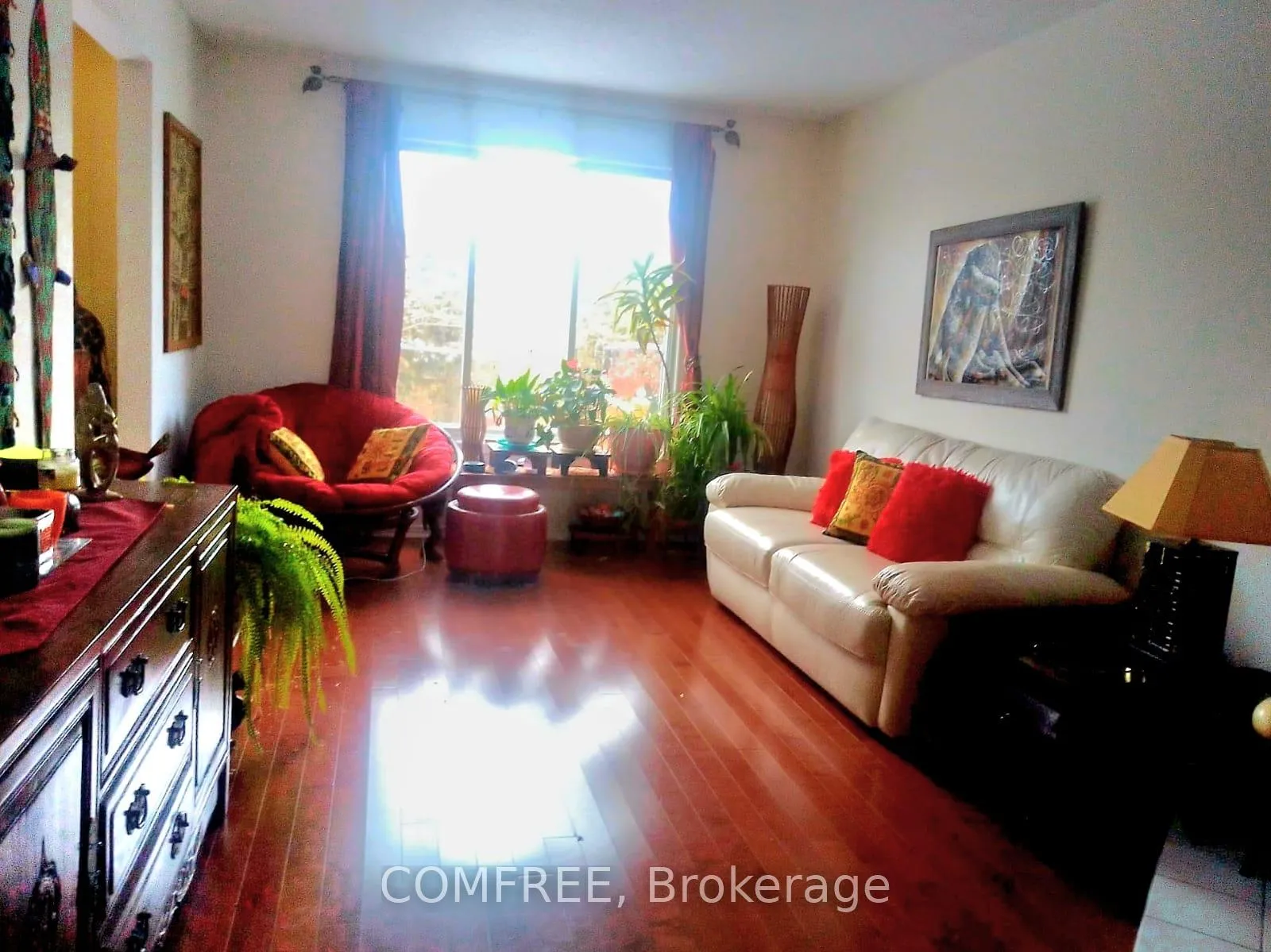 Photo 11 of 2215 Saturn Crescent, Ottawa, Fallingbrook/Gardenway South — HOMEH
