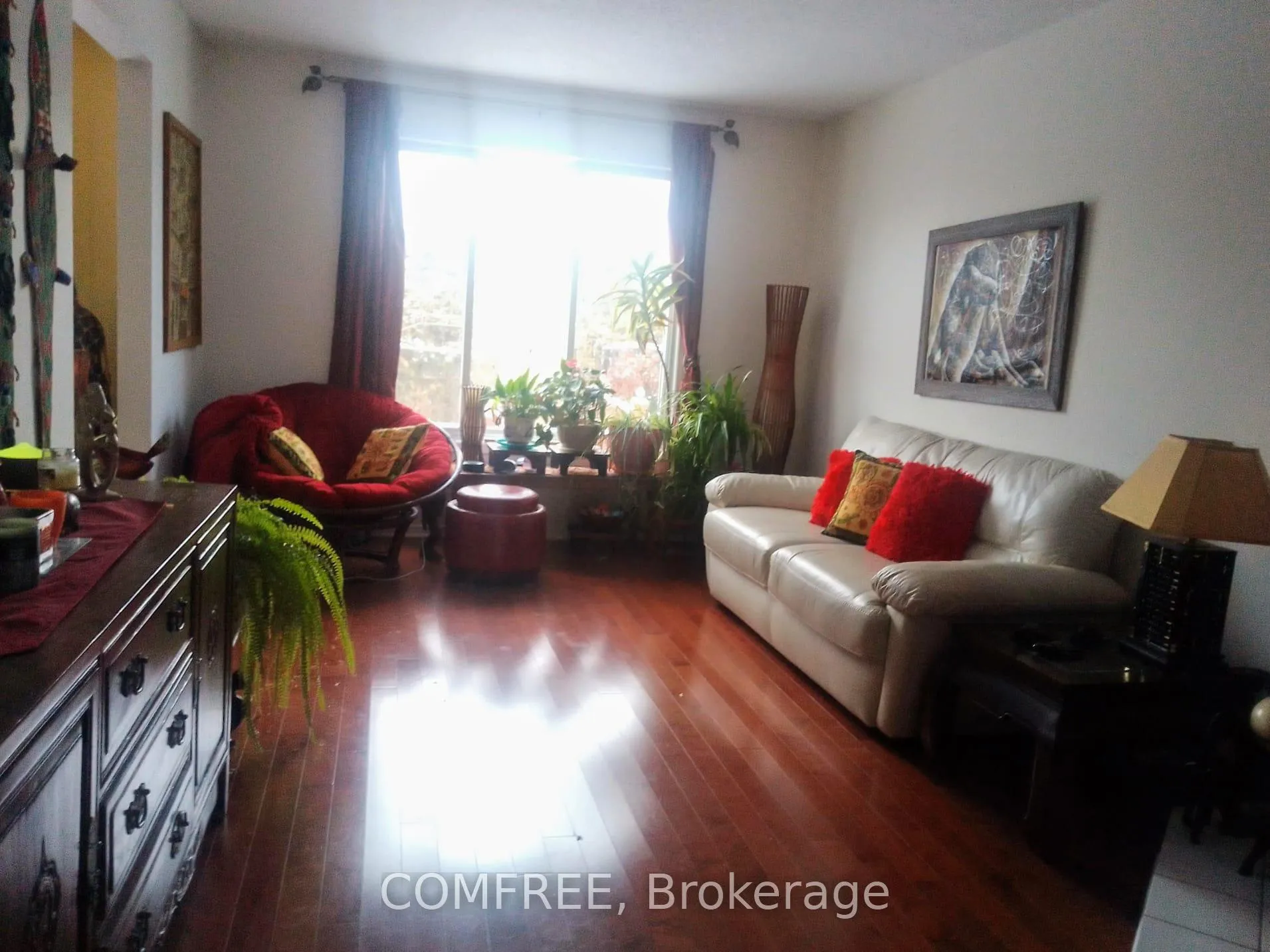 Photo 14 of 2215 Saturn Crescent, Ottawa, Fallingbrook/Gardenway South — HOMEH