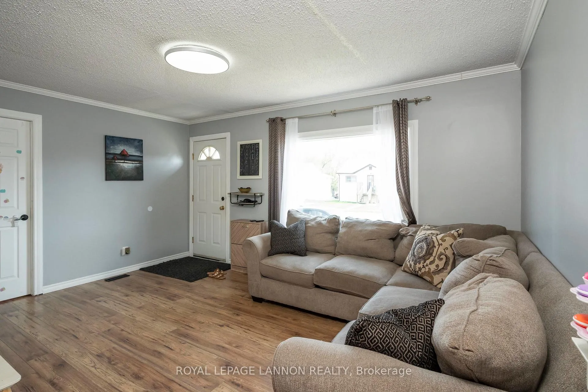 Photo 3 of 263 Christina Street E, Thunder Bay, Westfort — HOMEH