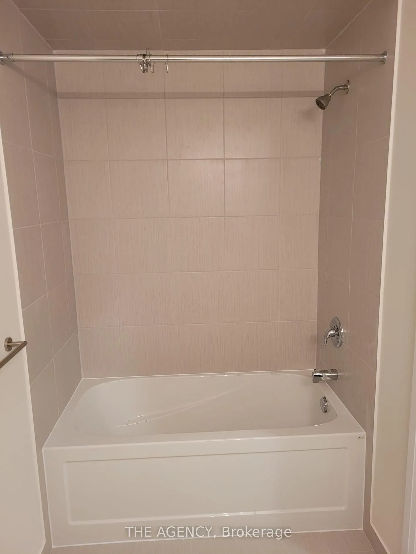 Photo 10 of Unit 533, 16 Concord Place, Grimsby, Grimsby Beach — HOMEH