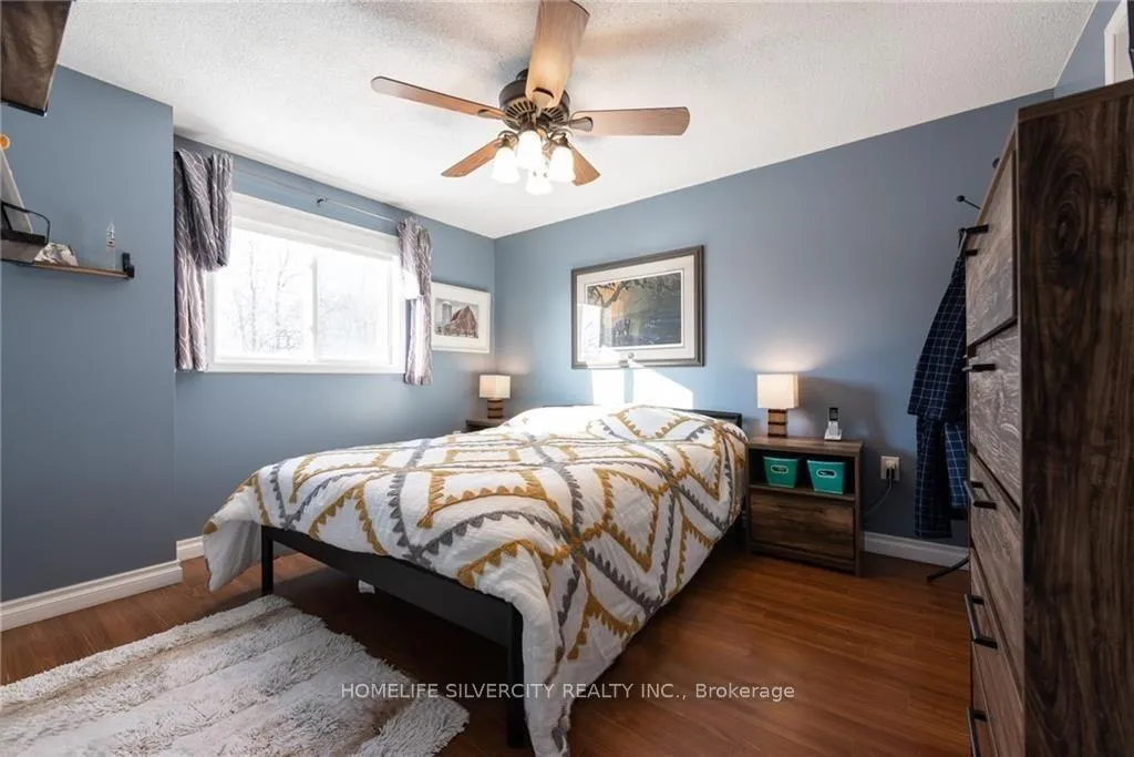 Photo 7 of 141 Athabaska Road, Barrie, Holly — HOMEH
