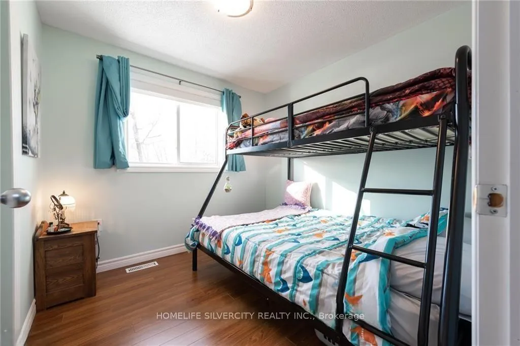 Photo 9 of 141 Athabaska Road, Barrie, Holly — HOMEH