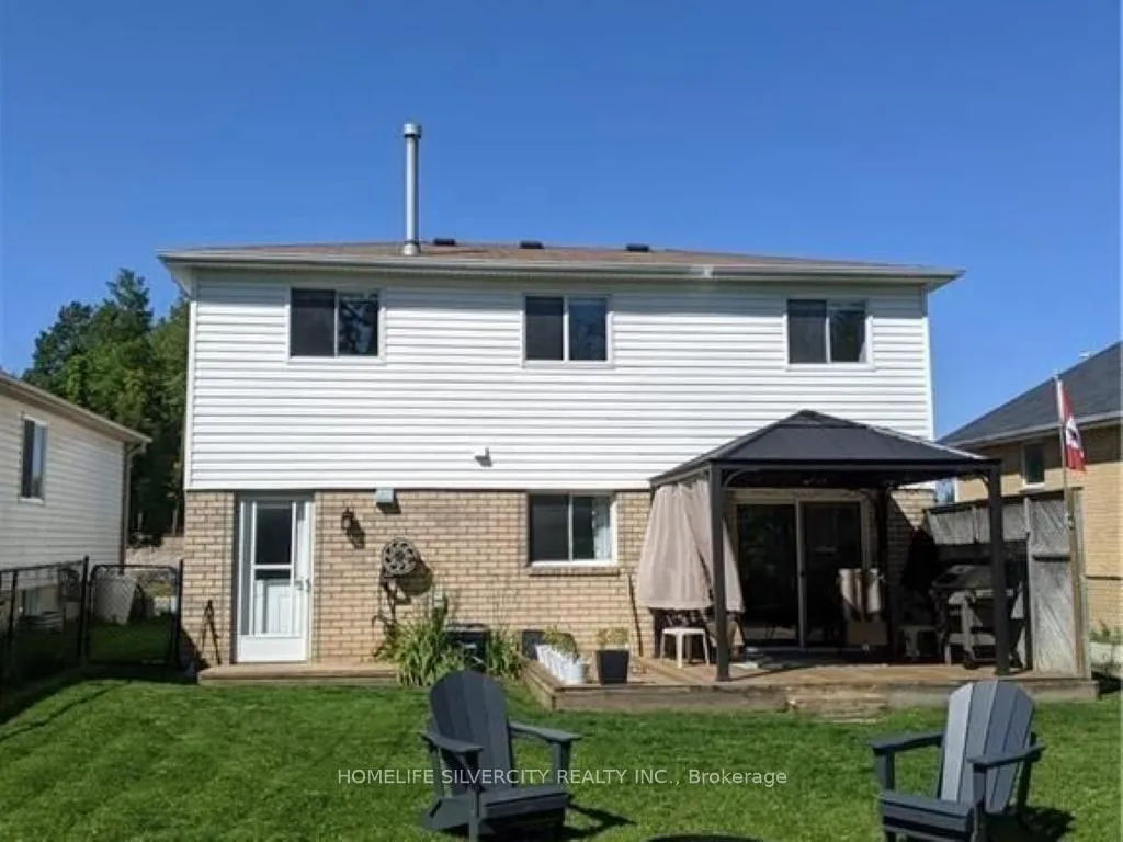 Photo 11 of 141 Athabaska Road, Barrie, Holly — HOMEH