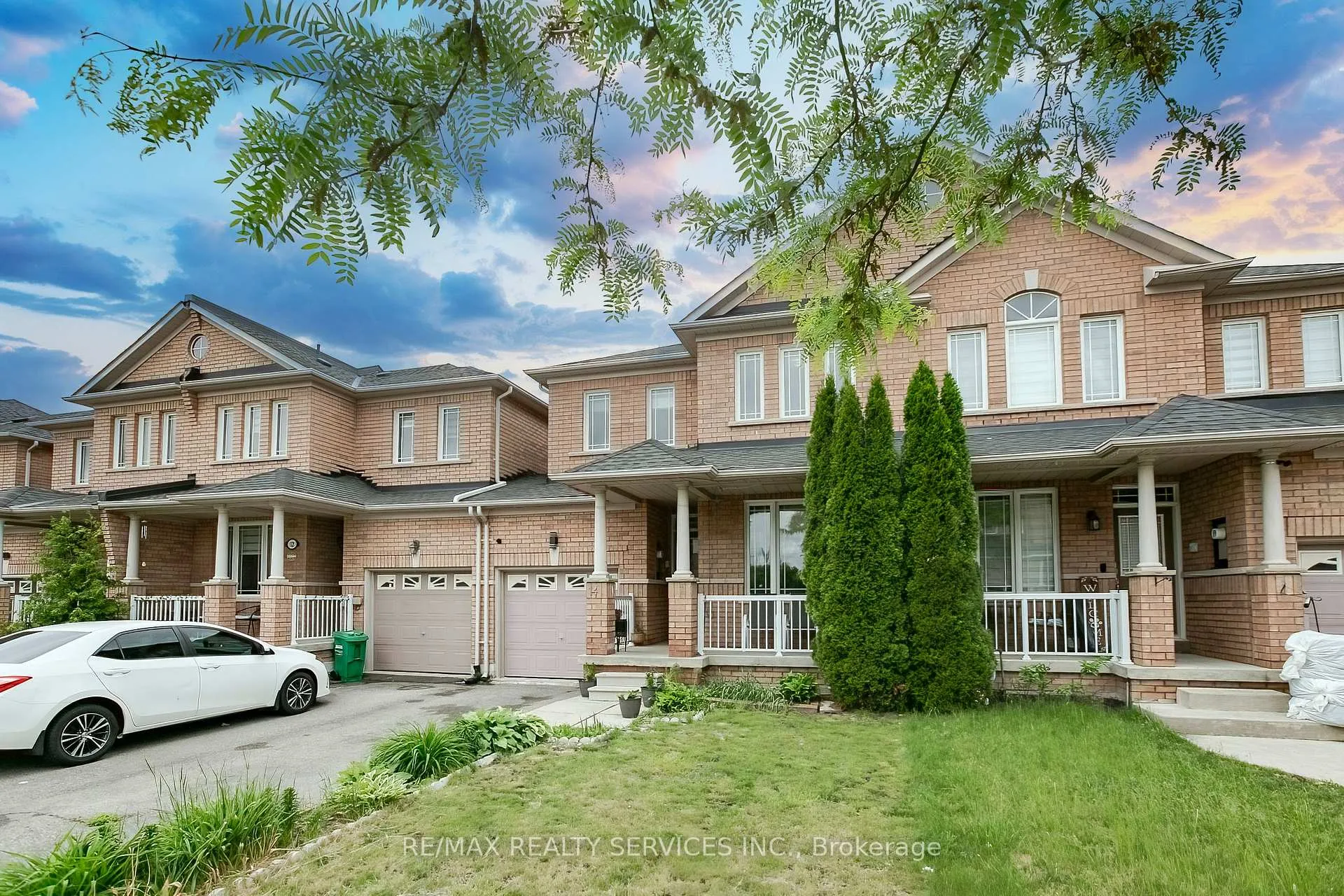 Photo 2 of 14 Eaglefield Gate, Brampton, Fletcher's Meadow — HOMEH