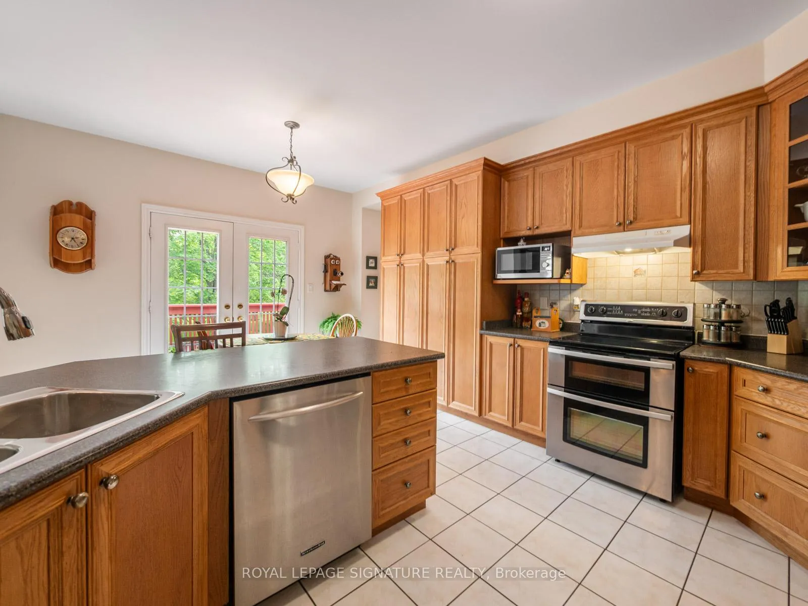 Photo 15 of 85 Ferncroft Drive, Georgina, Historic Lakeshore Communities — HOMEH