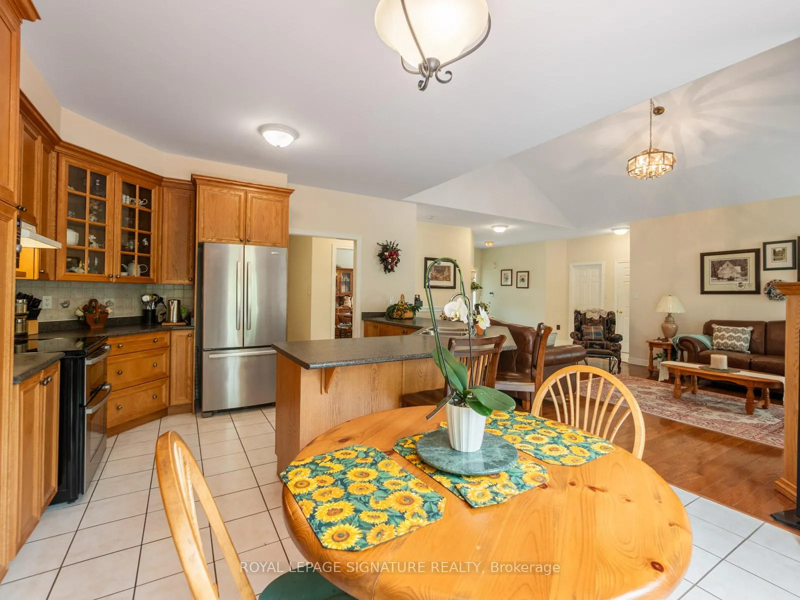 Photo 19 of 85 Ferncroft Drive, Georgina, Historic Lakeshore Communities — HOMEH