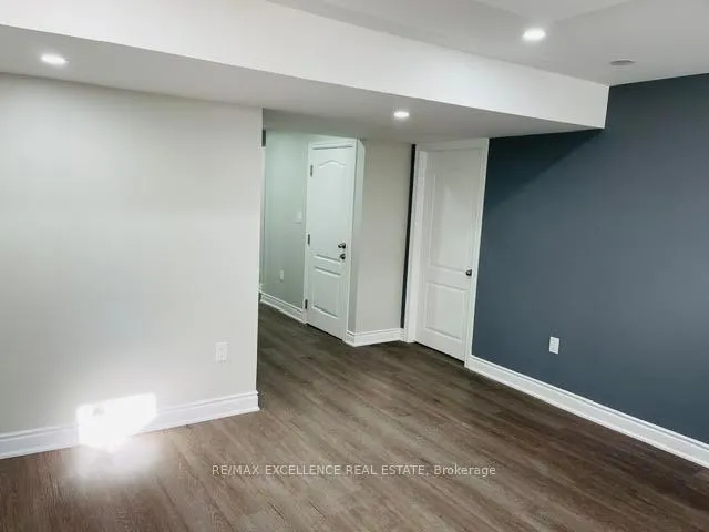 Photo 3 of Unit Basement Apartment, 77 Folgate Crescent, Brampton, Sandringham-Wellington North — HOMEH