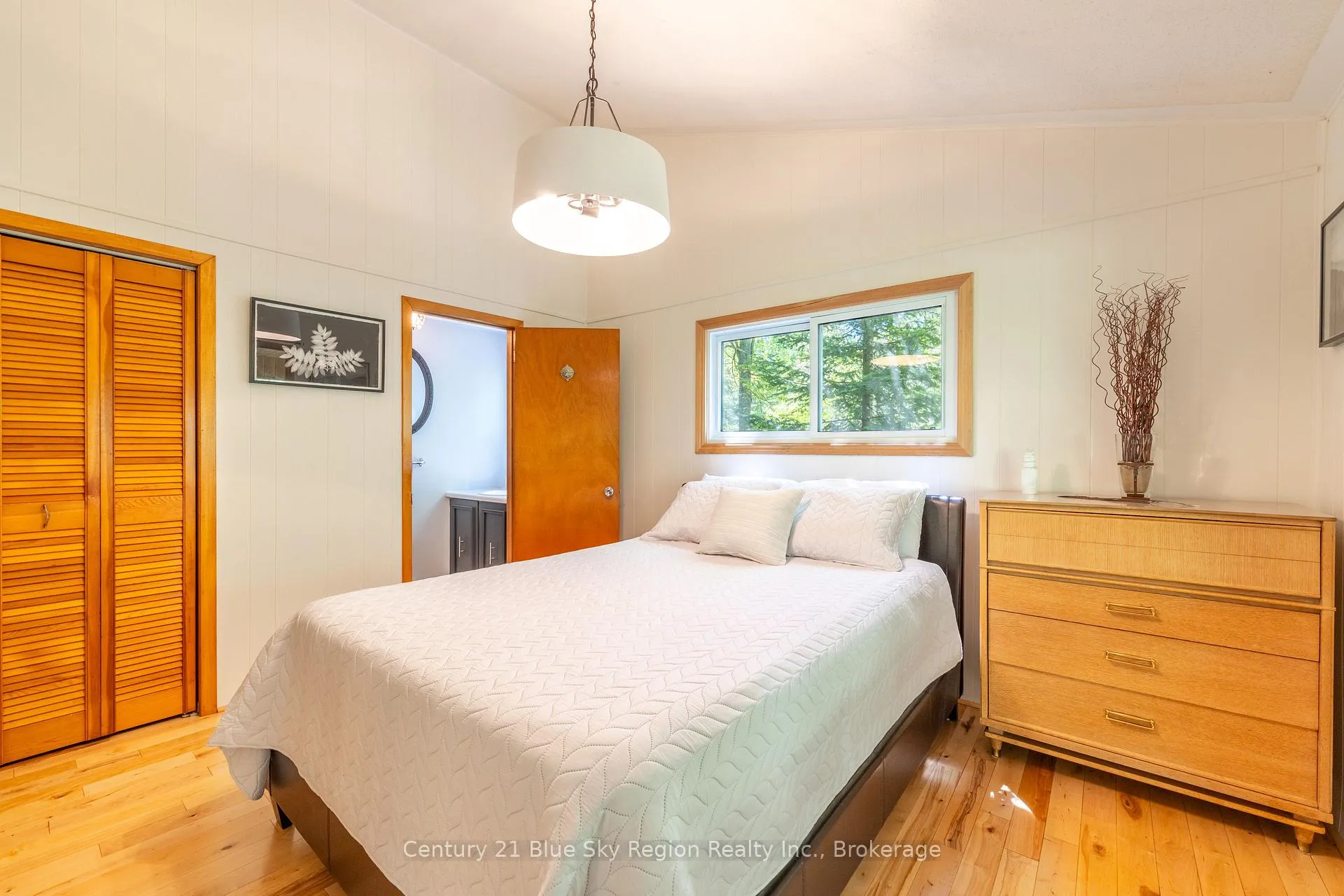 Photo 19 of 370 Highway 17 E, North Bay, Birchaven — HOMEH