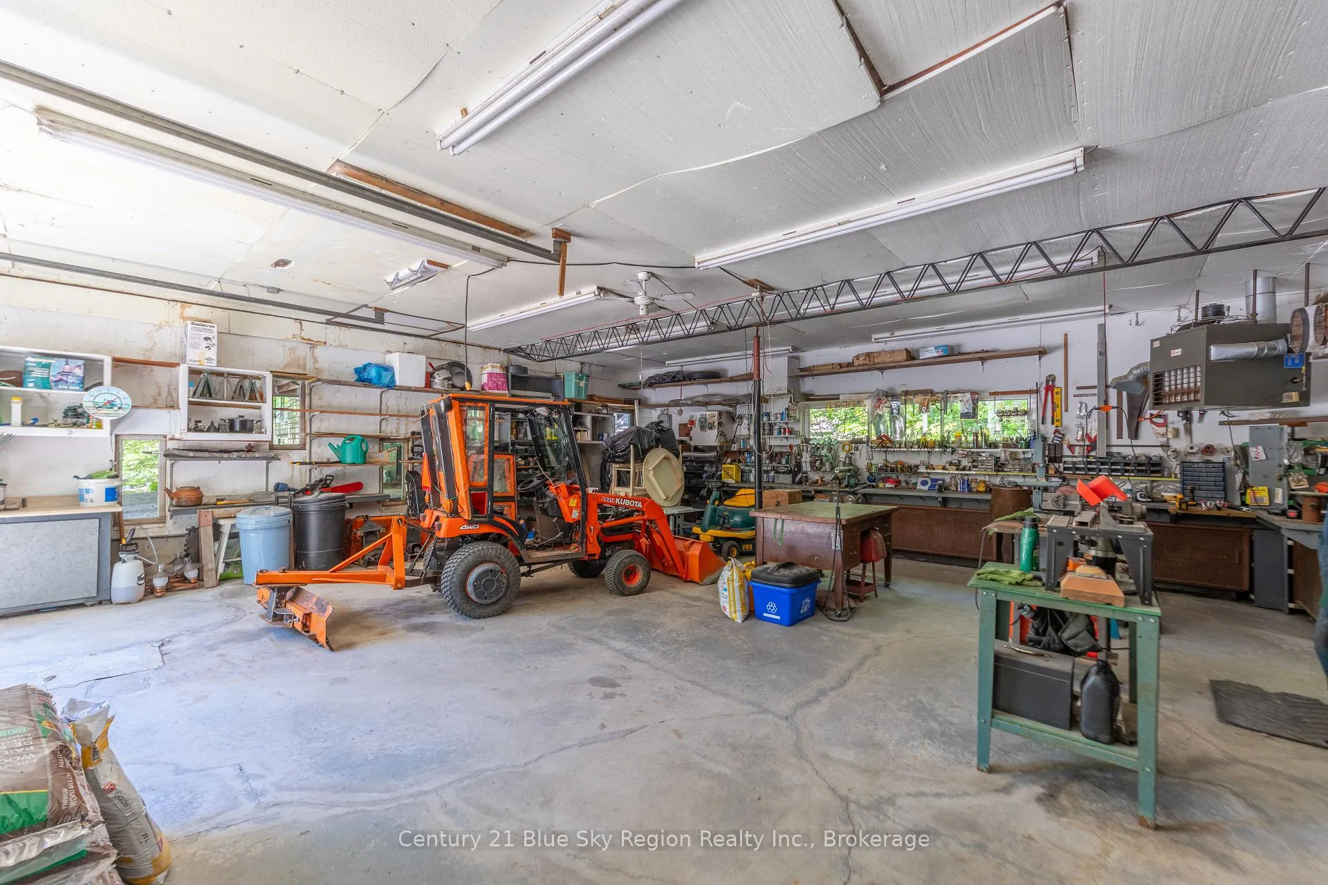 Photo 32 of 370 Highway 17 E, North Bay, Birchaven — HOMEH