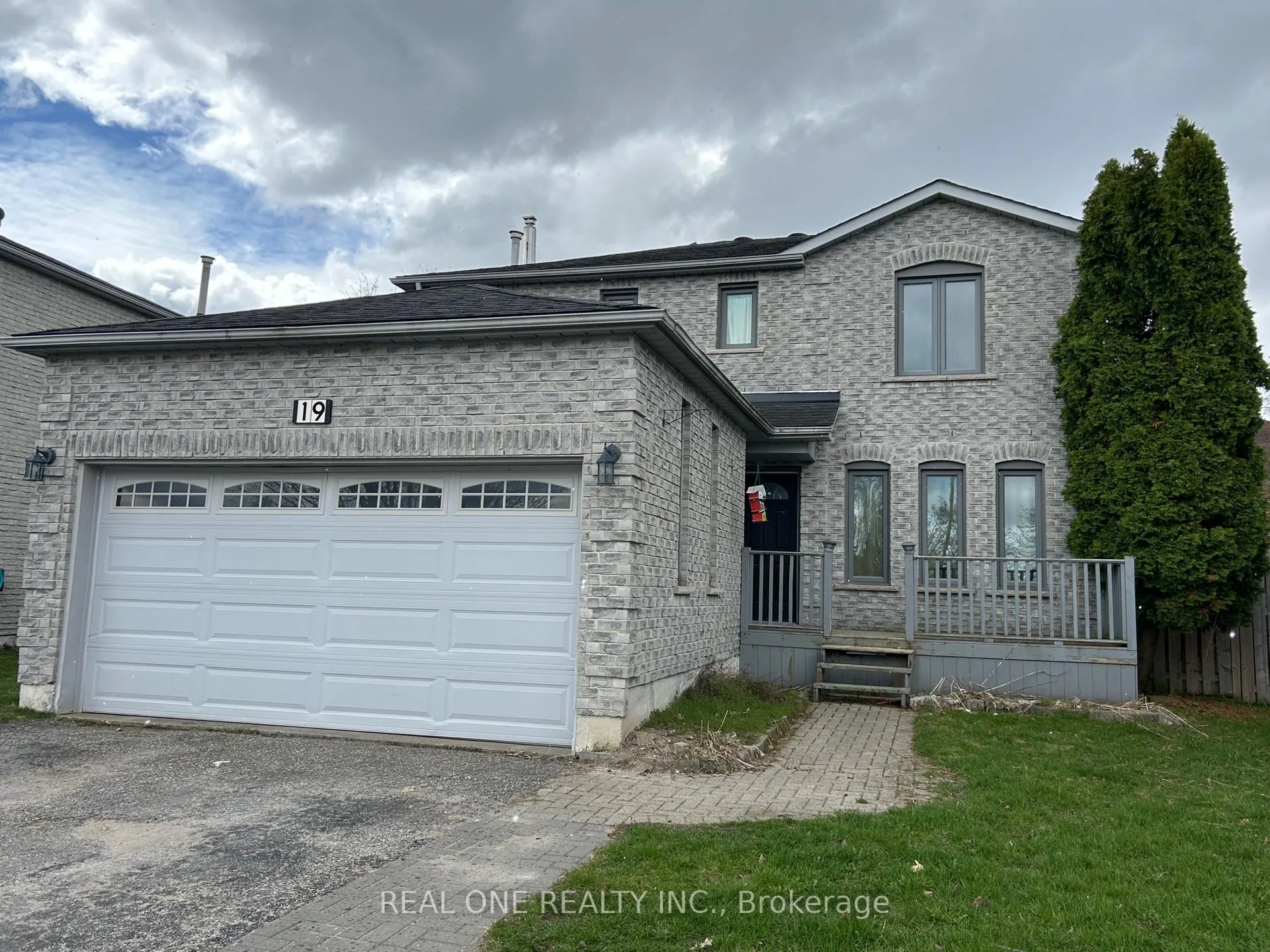 Photo 3 of 19 Blair Crescent, Barrie, Grove East — HOMEH