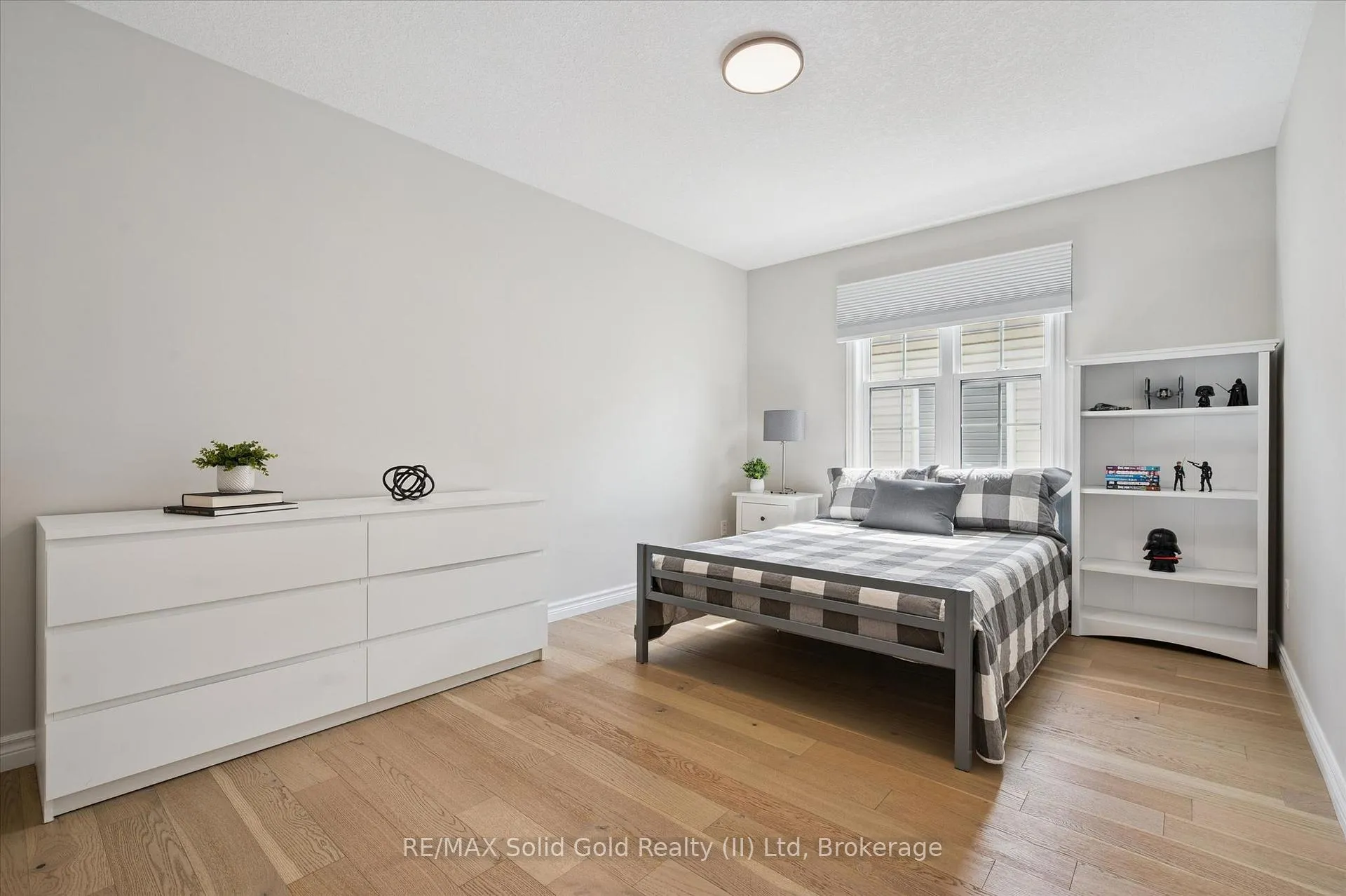Photo 18 of 774 Chesapeake Drive, Waterloo — HOMEH
