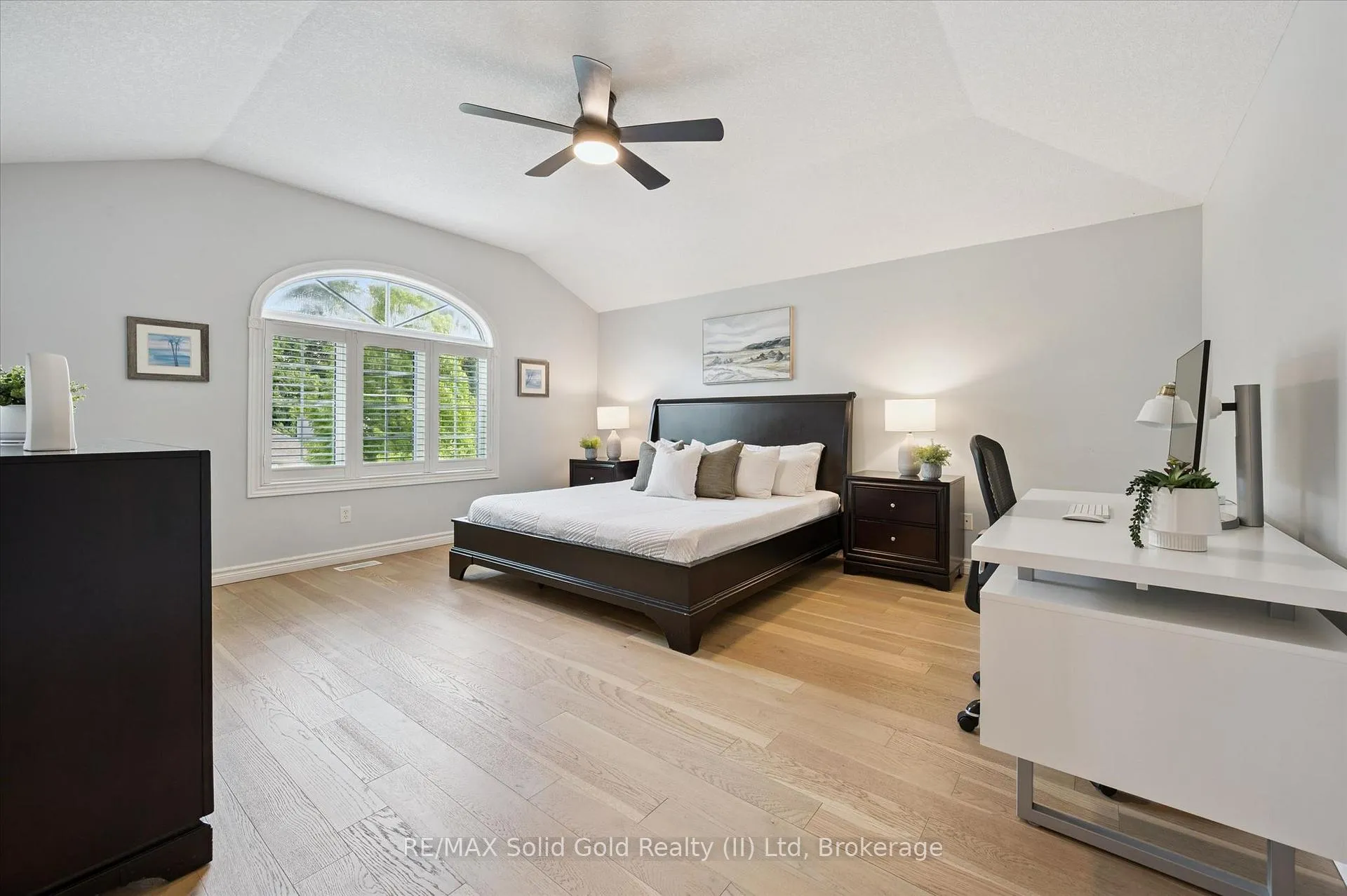 Photo 25 of 774 Chesapeake Drive, Waterloo — HOMEH