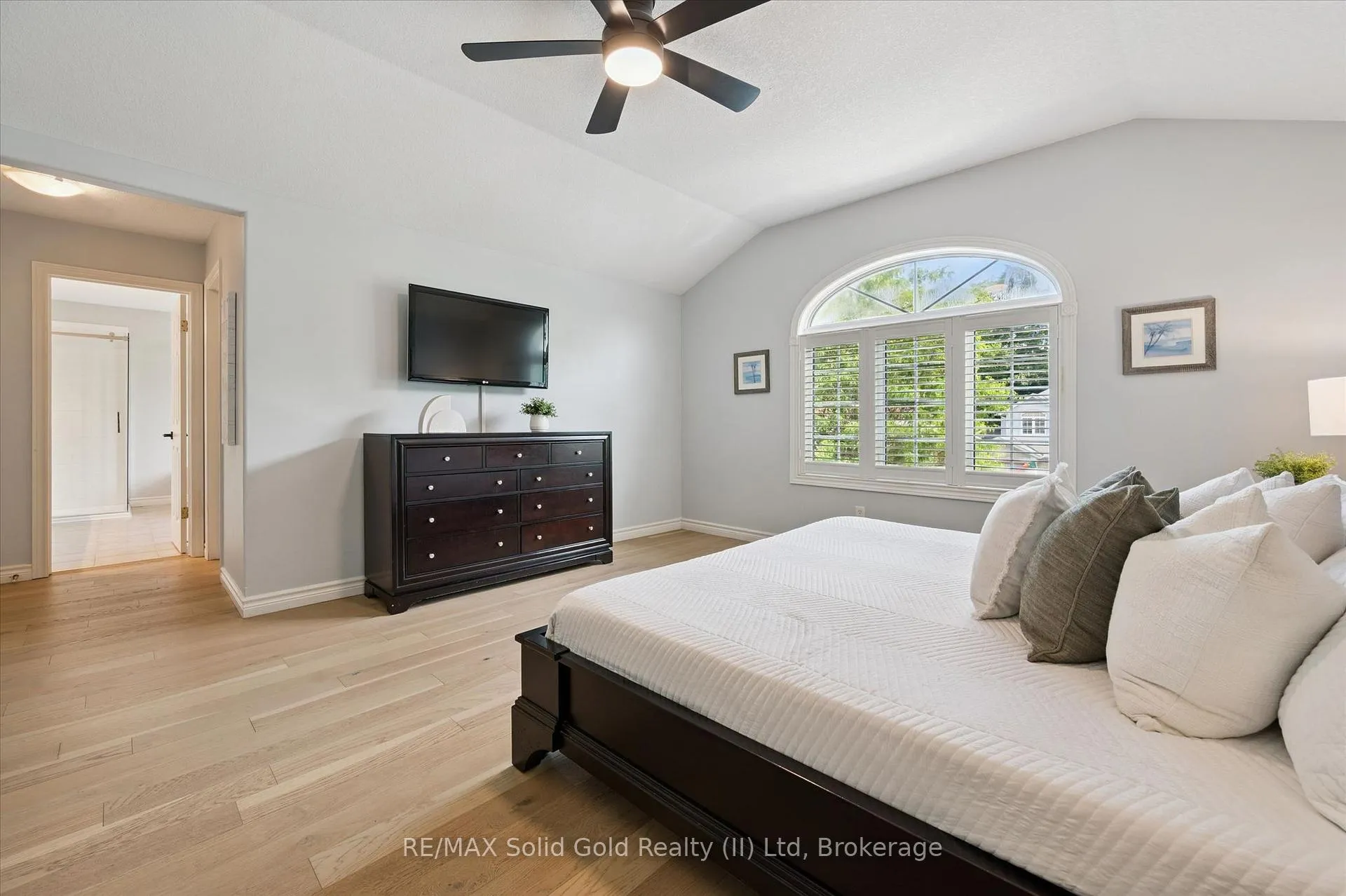 Photo 26 of 774 Chesapeake Drive, Waterloo — HOMEH