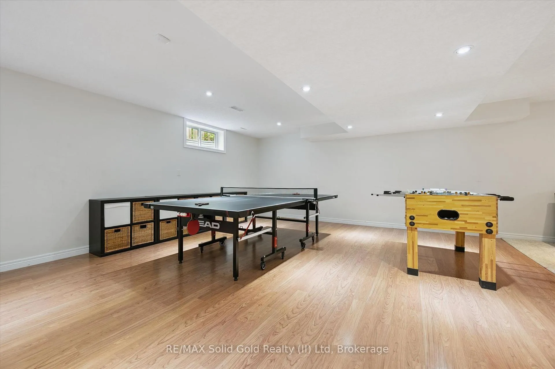 Photo 32 of 774 Chesapeake Drive, Waterloo — HOMEH