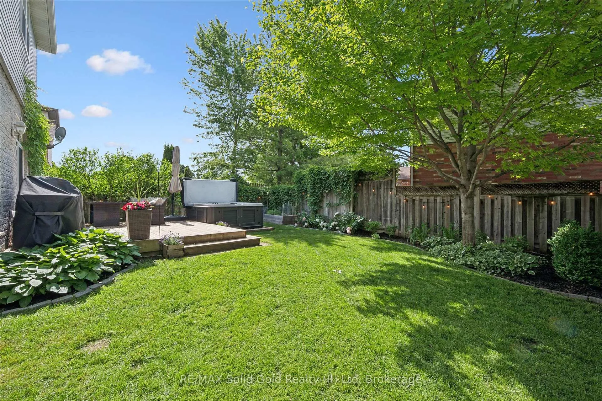 Photo 40 of 774 Chesapeake Drive, Waterloo — HOMEH