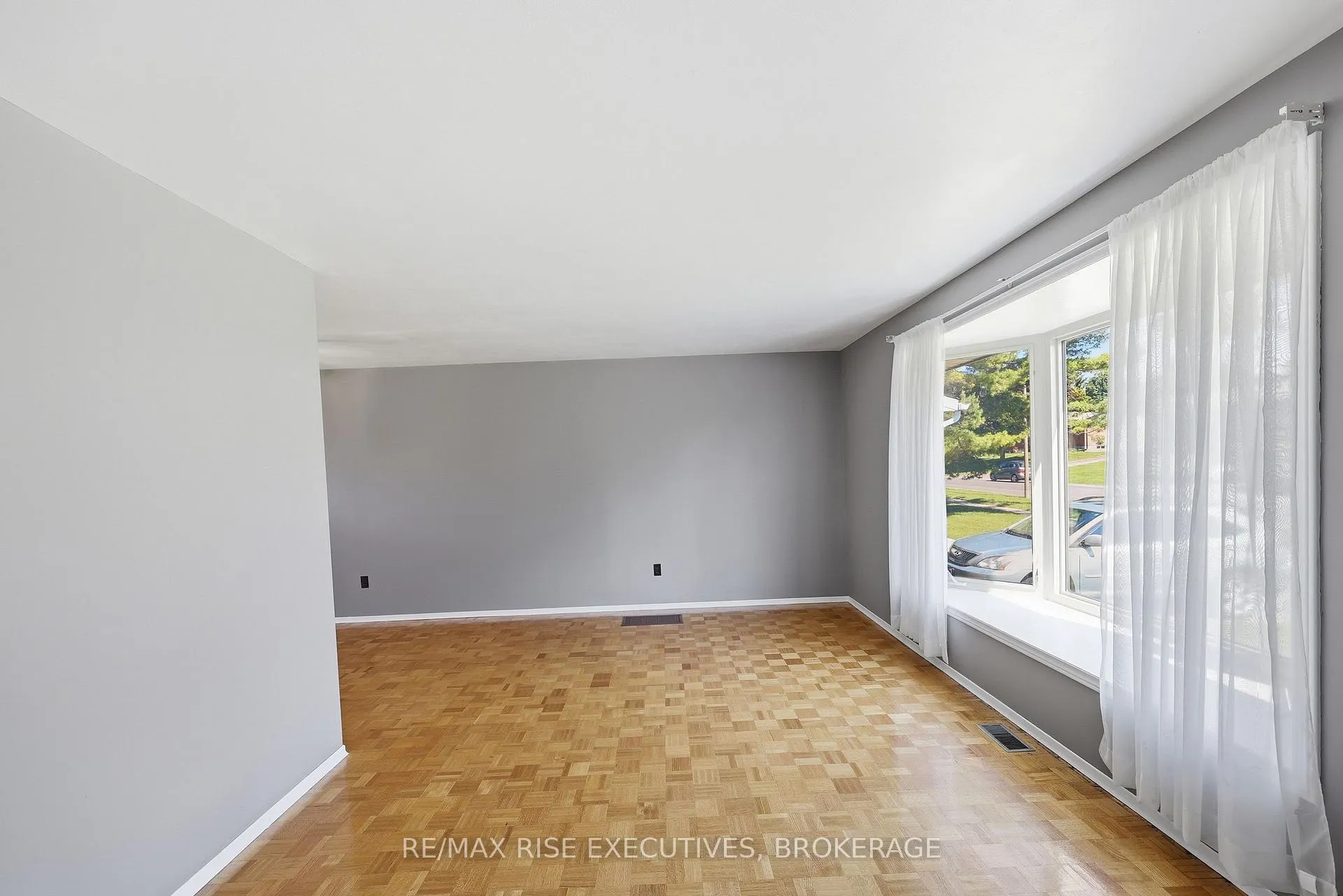 Photo 7 of 1055 Lincoln Drive, Kingston, South of Taylor-Kidd Blvd — HOMEH