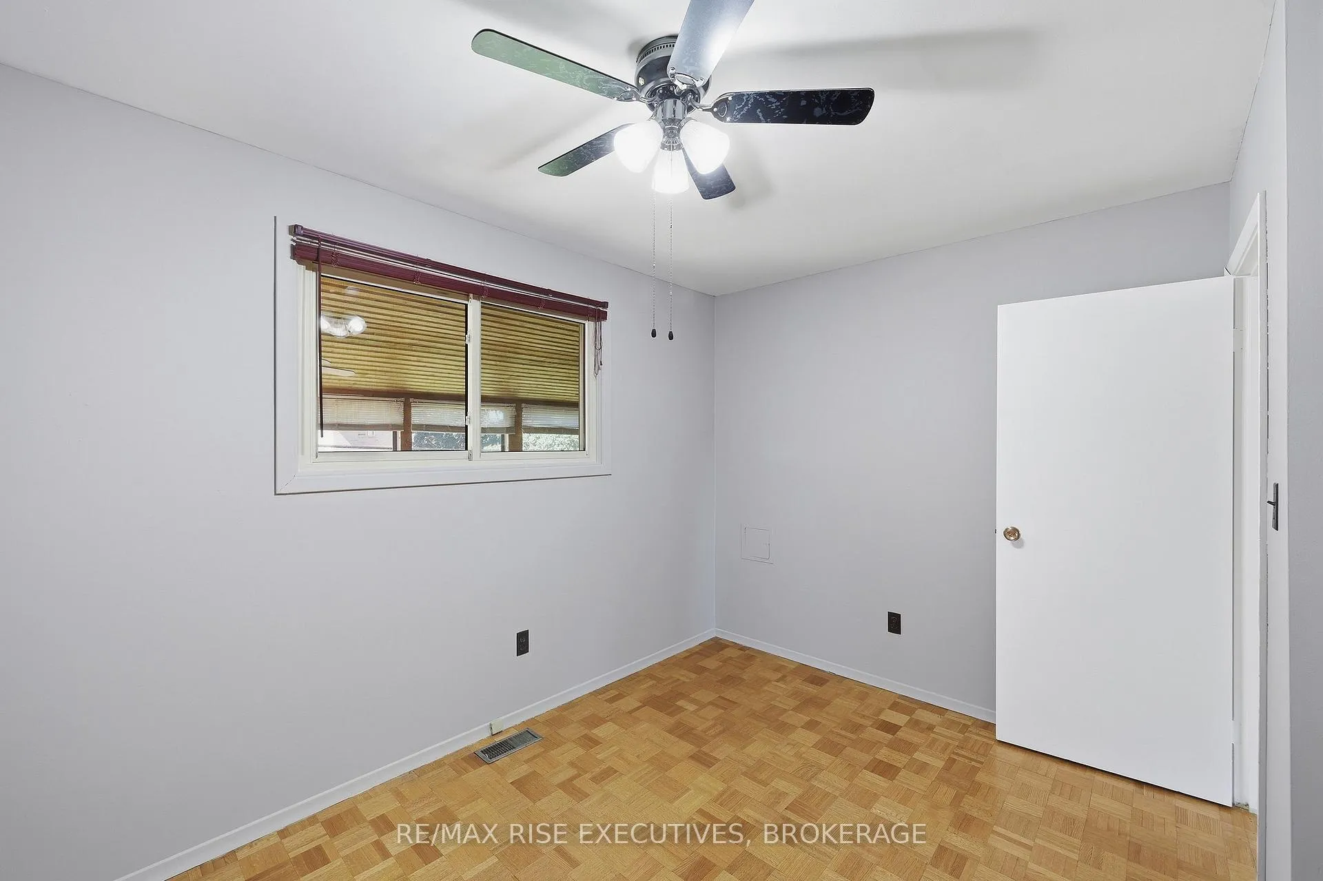 Photo 22 of 1055 Lincoln Drive, Kingston, South of Taylor-Kidd Blvd — HOMEH