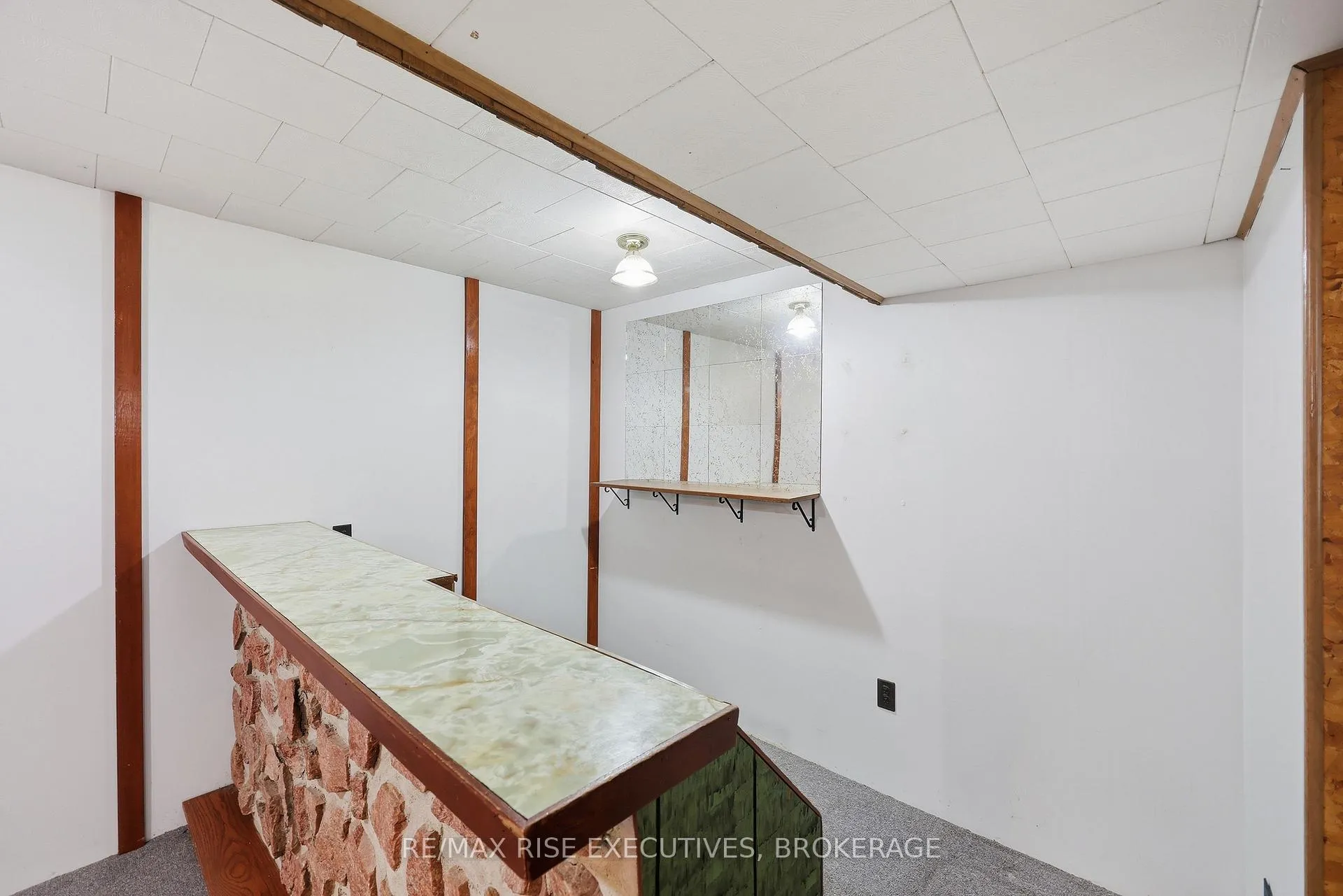 Photo 31 of 1055 Lincoln Drive, Kingston, South of Taylor-Kidd Blvd — HOMEH
