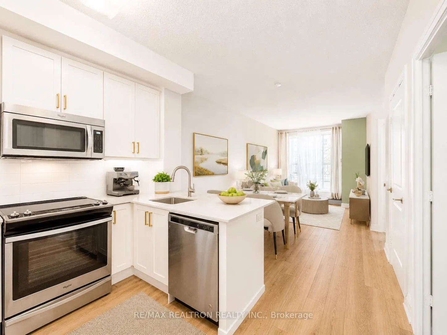 Photo 4 of Unit 415, 2 Old Mill Drive, Toronto, High Park-Swansea — HOMEH
