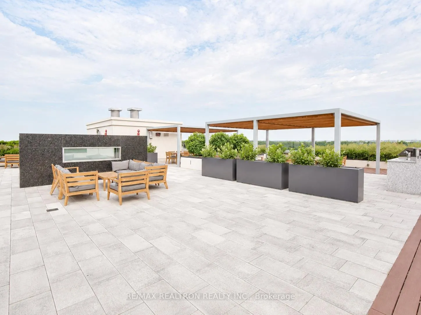 Photo 16 of Unit 415, 2 Old Mill Drive, Toronto, High Park-Swansea — HOMEH