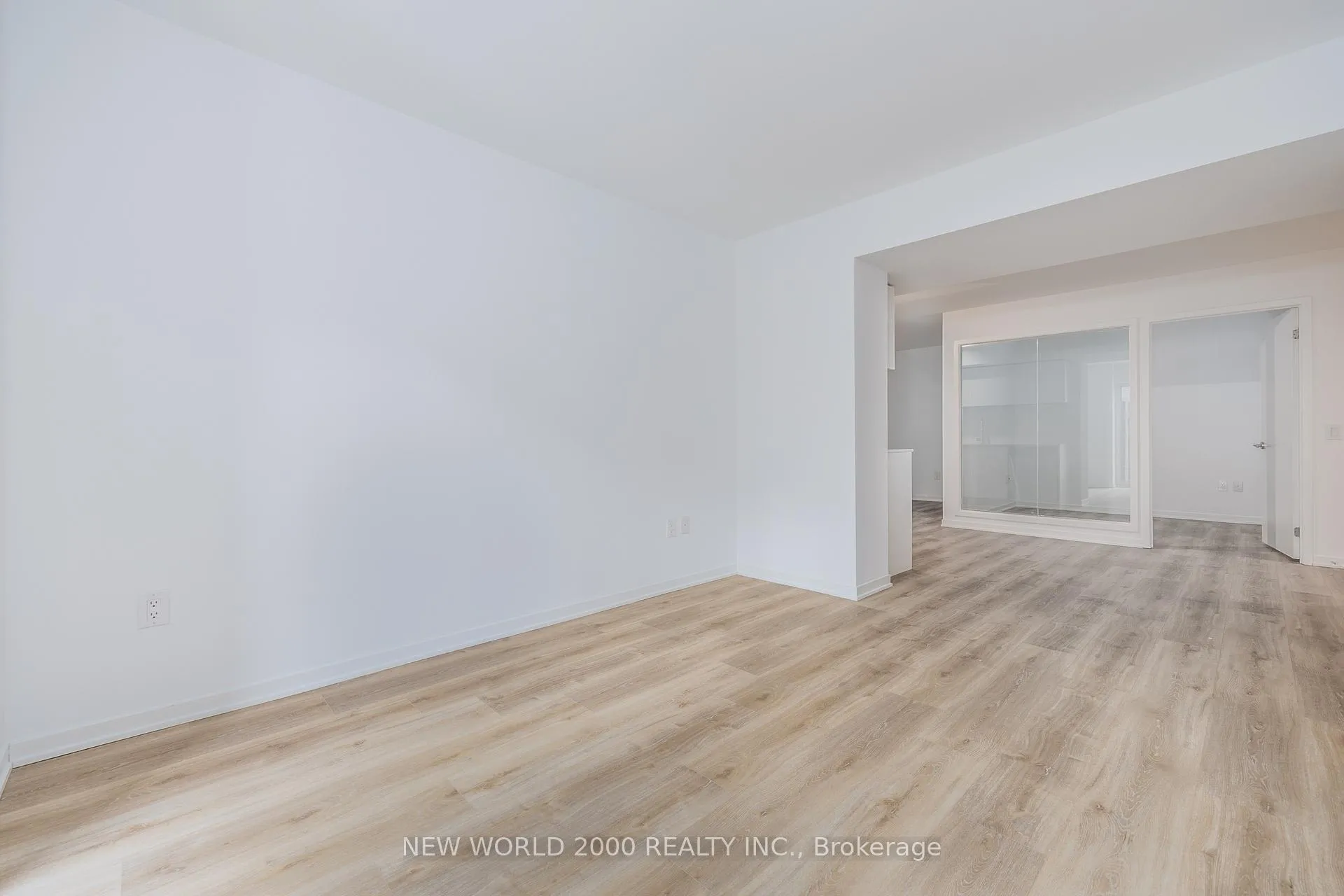 Photo 16 of Unit 2002, 101 Roehampton Avenue, Toronto, Mount Pleasant West — HOMEH