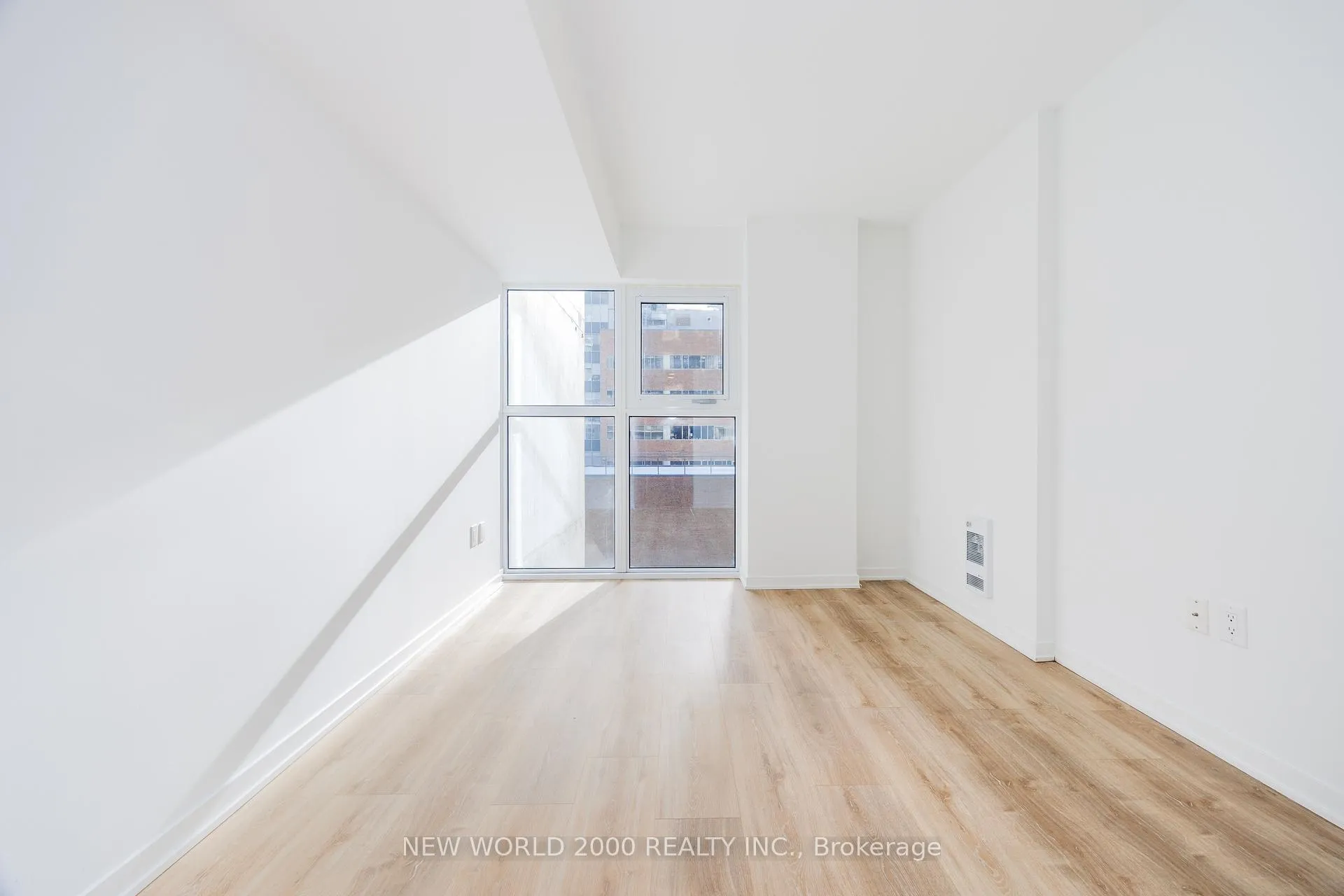 Photo 20 of Unit 2002, 101 Roehampton Avenue, Toronto, Mount Pleasant West — HOMEH