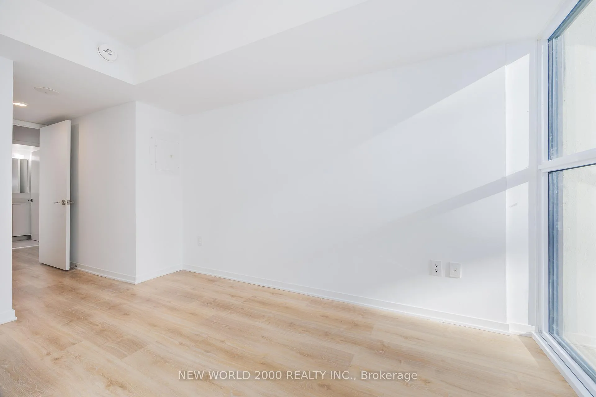 Photo 23 of Unit 2002, 101 Roehampton Avenue, Toronto, Mount Pleasant West — HOMEH