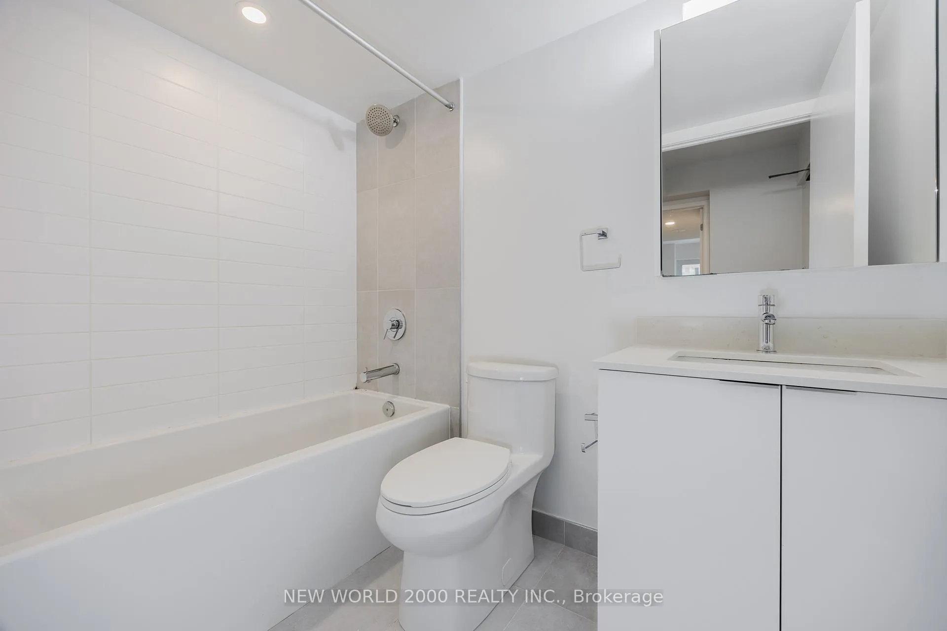 Photo 24 of Unit 2002, 101 Roehampton Avenue, Toronto, Mount Pleasant West — HOMEH