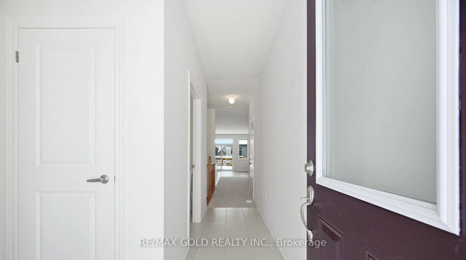 Photo 2 of 251 Wilcox Drive, Clearview, Stayner — HOMEH