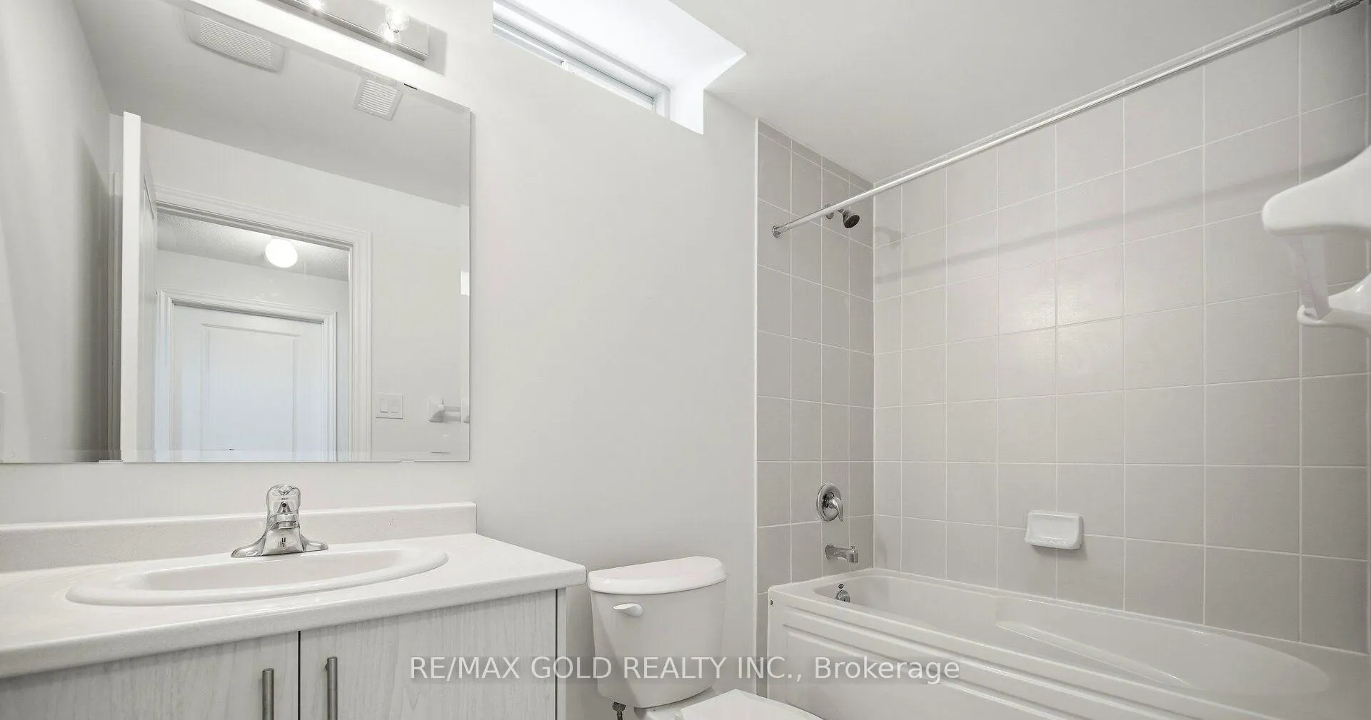 Photo 15 of 251 Wilcox Drive, Clearview, Stayner — HOMEH