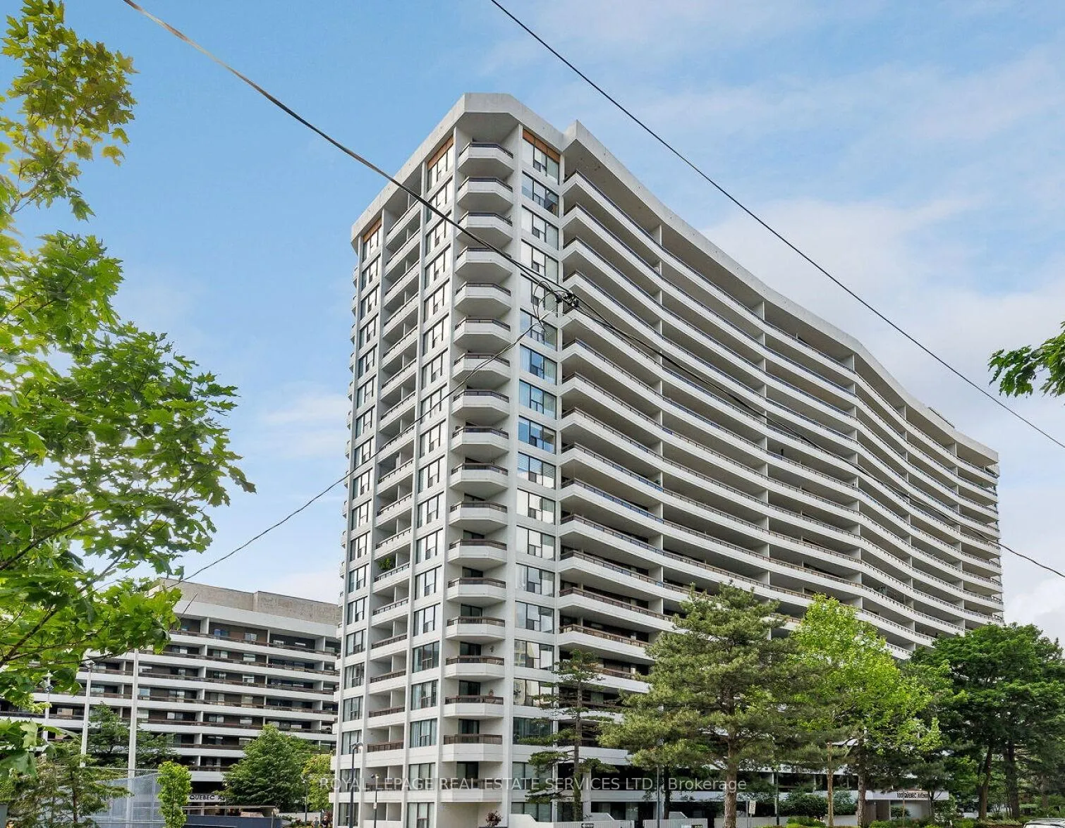 Photo 1 of Unit 401, 100 Quebec Avenue, Toronto, High Park North — HOMEH