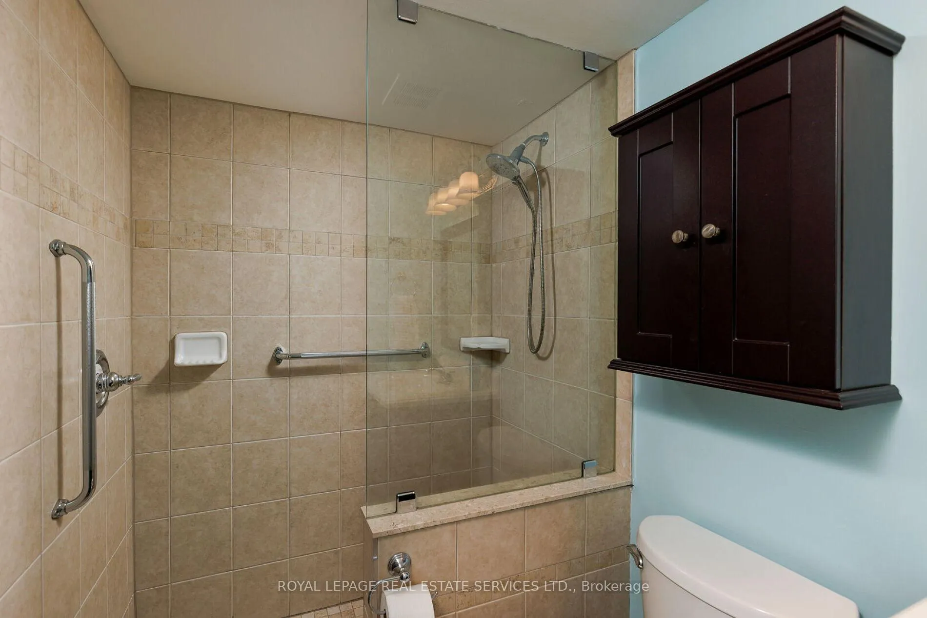 Photo 19 of Unit 401, 100 Quebec Avenue, Toronto, High Park North — HOMEH