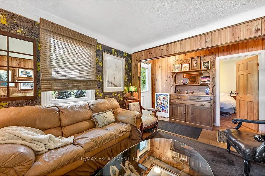 Photo 4 of 104 Teal Avenue, Hamilton, Stoney Creek — HOMEH