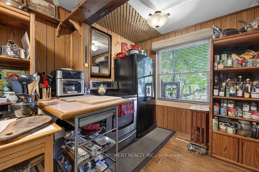 Photo 8 of 104 Teal Avenue, Hamilton, Stoney Creek — HOMEH