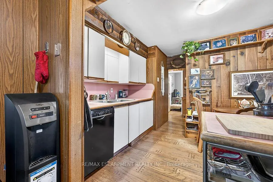 Photo 9 of 104 Teal Avenue, Hamilton, Stoney Creek — HOMEH