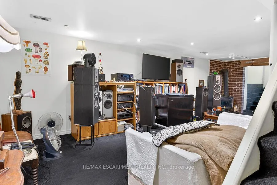 Photo 20 of 104 Teal Avenue, Hamilton, Stoney Creek — HOMEH