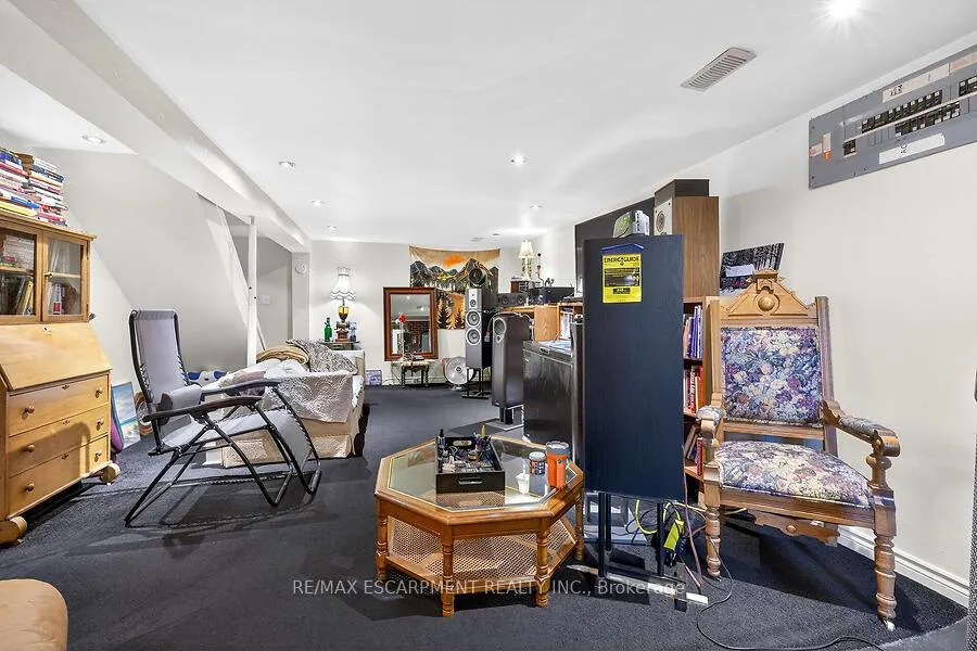 Photo 22 of 104 Teal Avenue, Hamilton, Stoney Creek — HOMEH