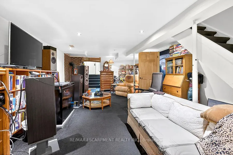 Photo 23 of 104 Teal Avenue, Hamilton, Stoney Creek — HOMEH