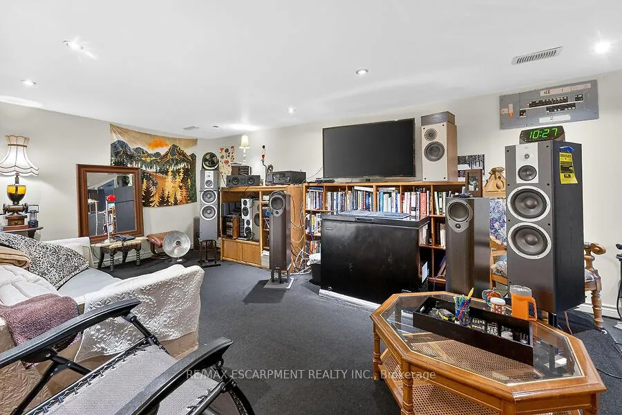 Photo 24 of 104 Teal Avenue, Hamilton, Stoney Creek — HOMEH