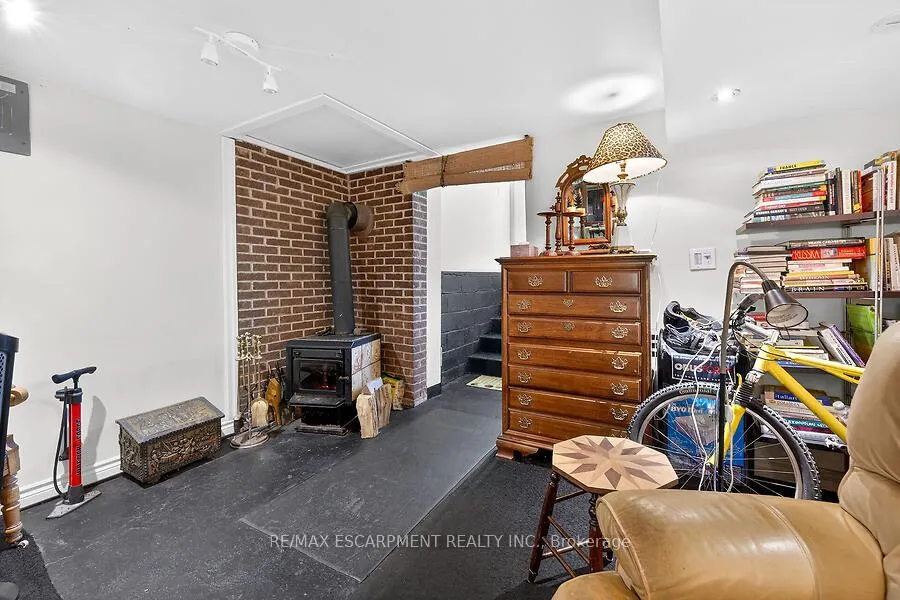 Photo 25 of 104 Teal Avenue, Hamilton, Stoney Creek — HOMEH