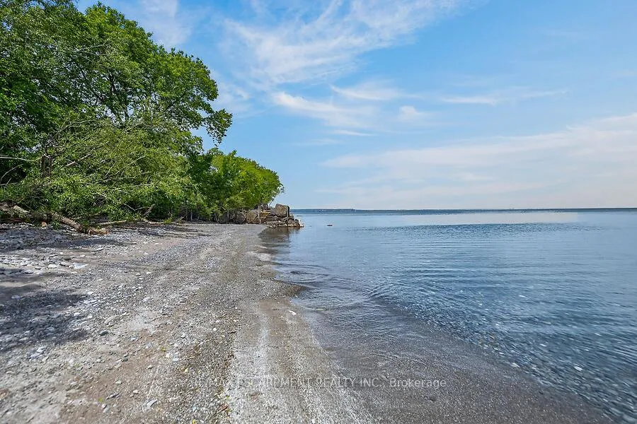 Photo 42 of 104 Teal Avenue, Hamilton, Stoney Creek — HOMEH