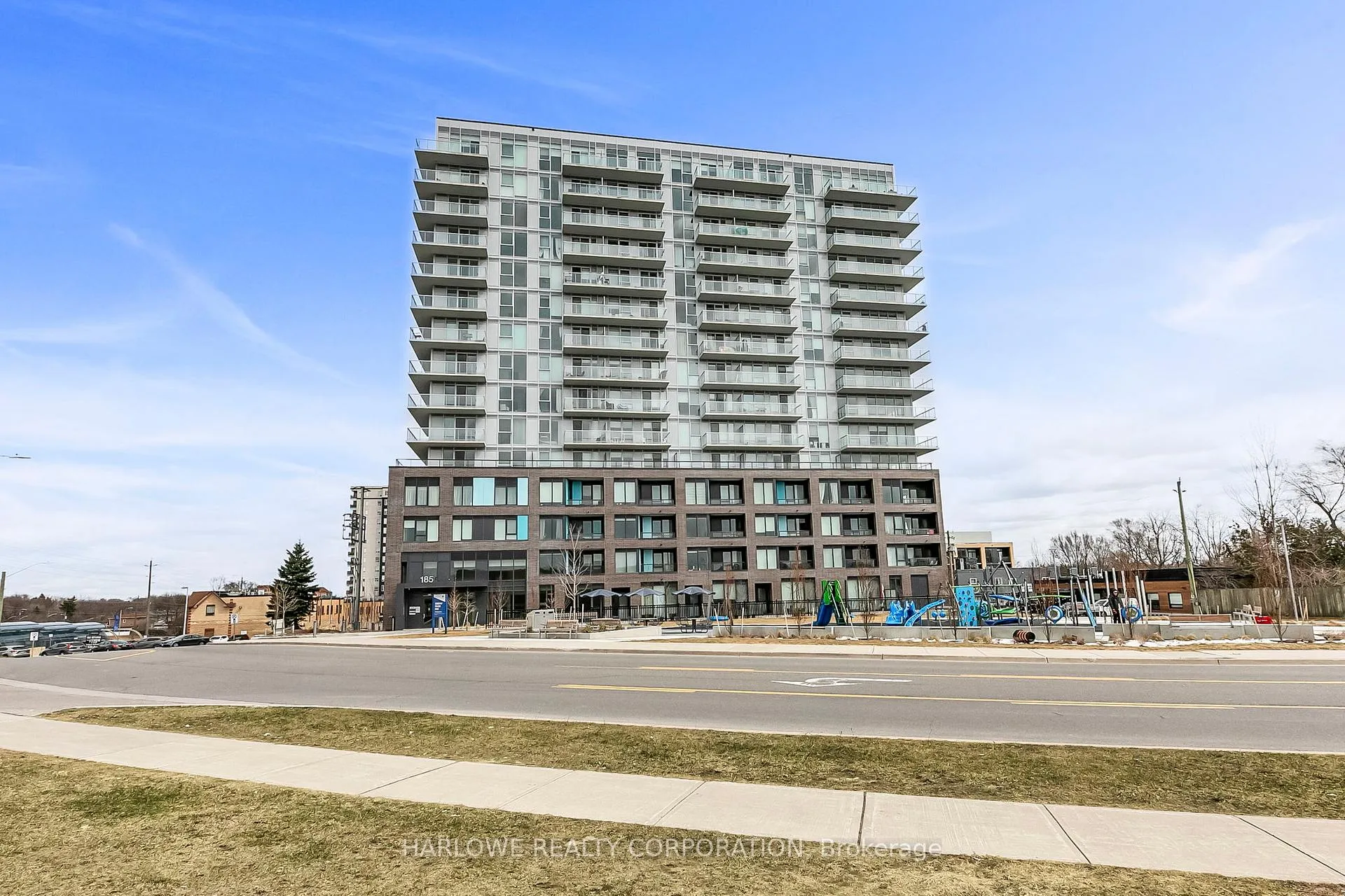 Photo of Unit 1006, 185 Deerfield Road