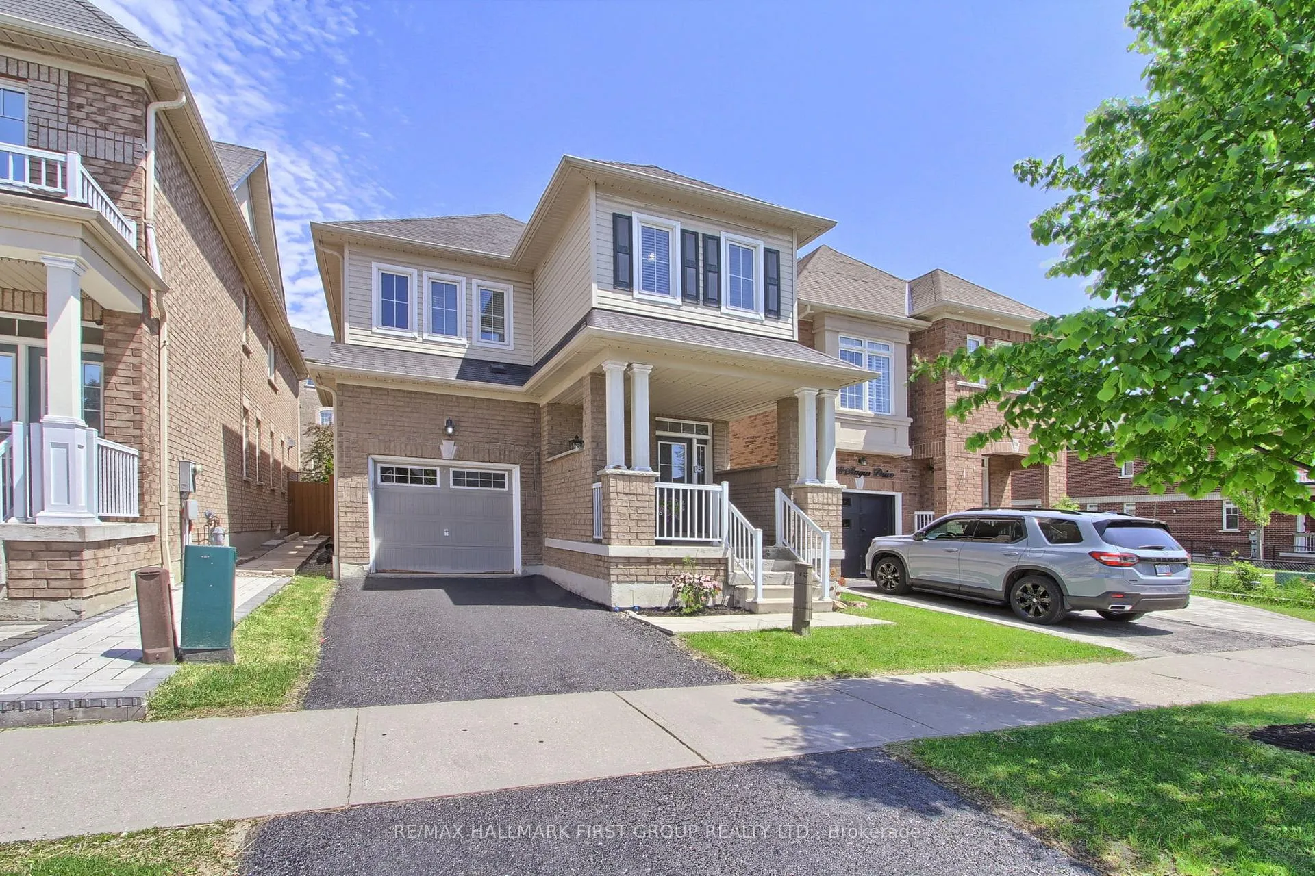 Photo 3 of 150 Angus Drive, Ajax, Central — HOMEH