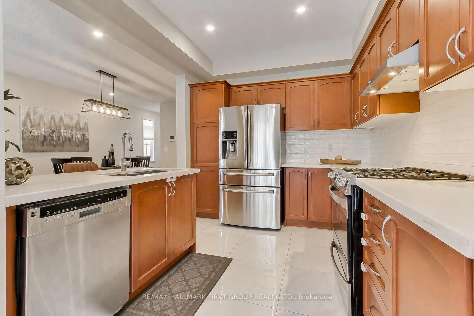 Photo 13 of 150 Angus Drive, Ajax, Central — HOMEH