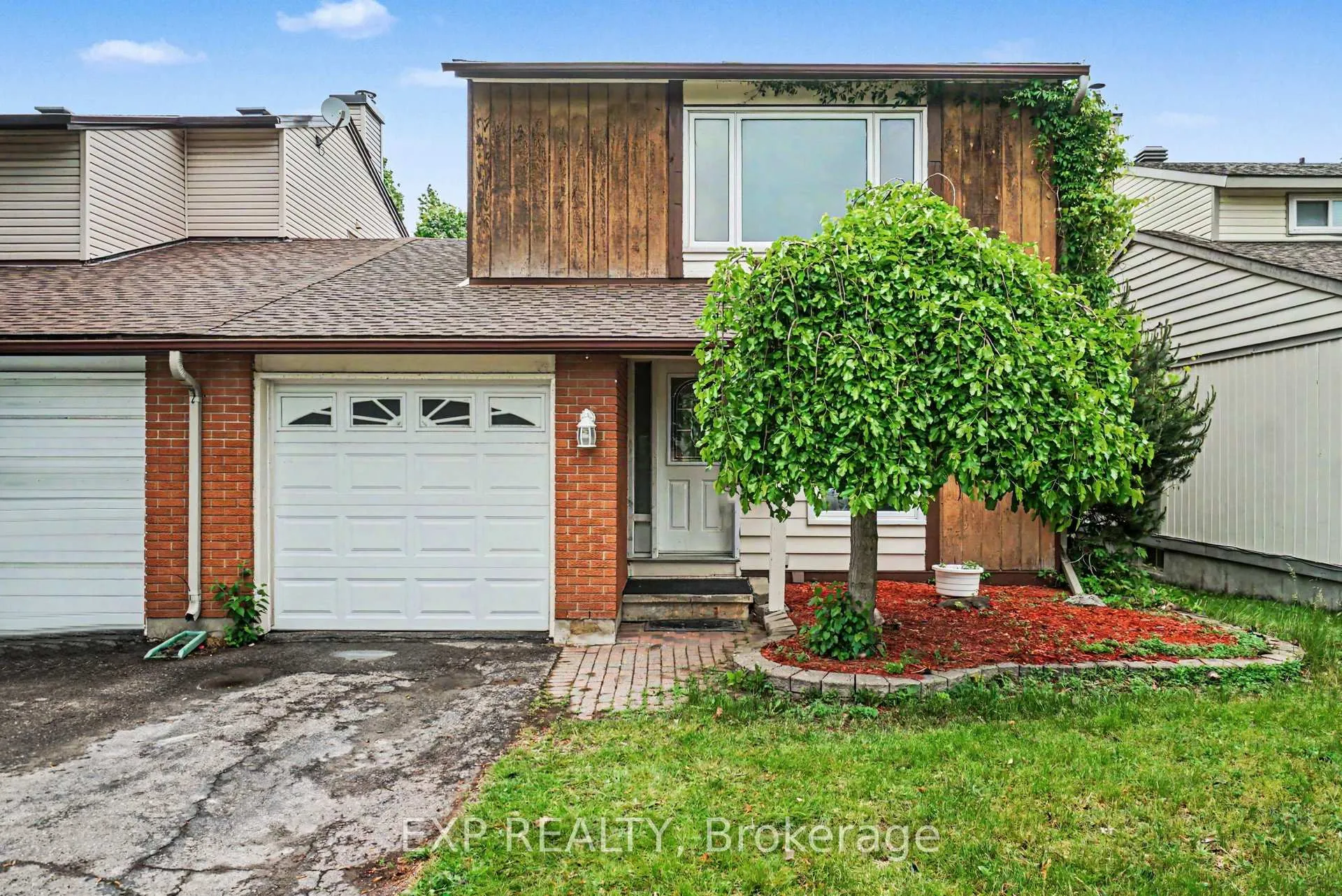 Photo 1 of 82 Sherway Drive, Ottawa, Barrhaven - Pheasant Run — HOMEH