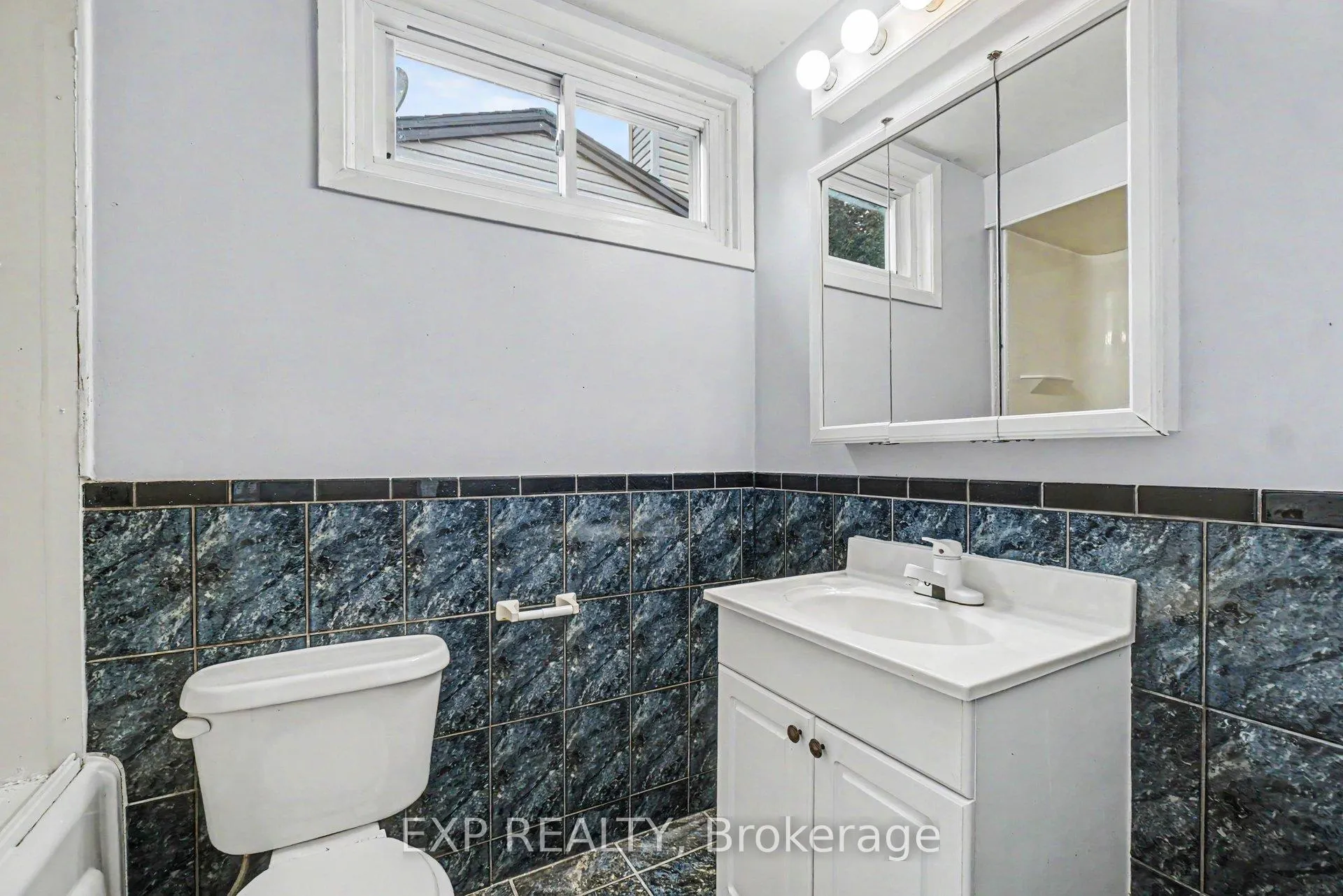Photo 23 of 82 Sherway Drive, Ottawa, Barrhaven - Pheasant Run — HOMEH